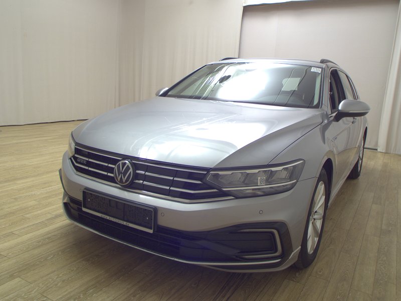 Volkswagen Passat Variant GTE 1.4 TSI automatik • ACC • LED — 2