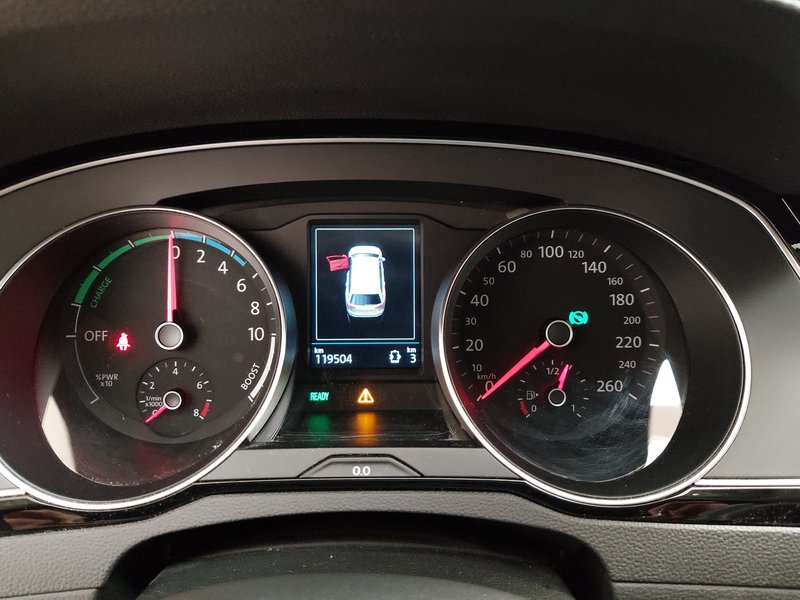 Volkswagen Passat Variant GTE 1.4 TSI automatik • ACC • LED — 22