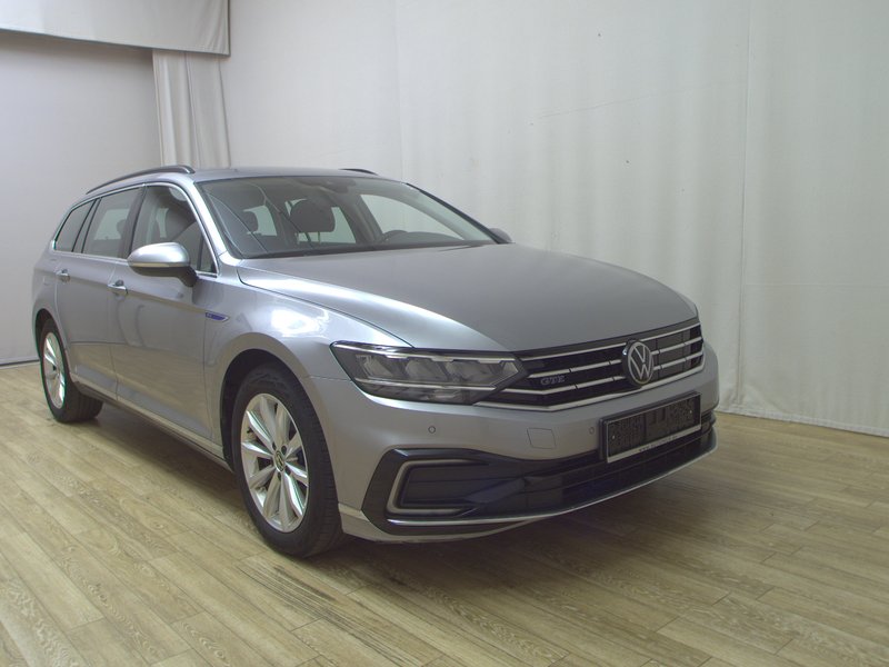 Volkswagen Passat Variant GTE 1.4 TSI automatik • ACC • LED — 3