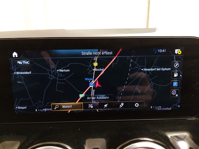 Mercedes-Benz GLA 200 d automatik AMG Line • AHK • električna peta vrata — 17
