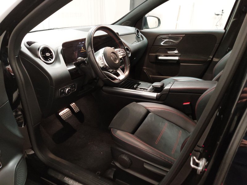 Mercedes-Benz GLA 200 d automatik AMG Line • AHK • električna peta vrata — 6