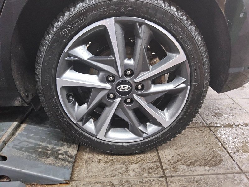 Hyundai i30 1.0 T-GDI Trend automatik • bežično punjenje • automatska klima — 10