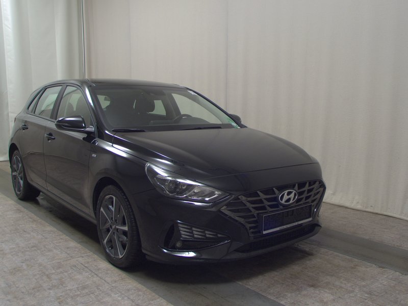 Hyundai i30 1.0 T-GDI Trend automatik • bežično punjenje • automatska klima — 3