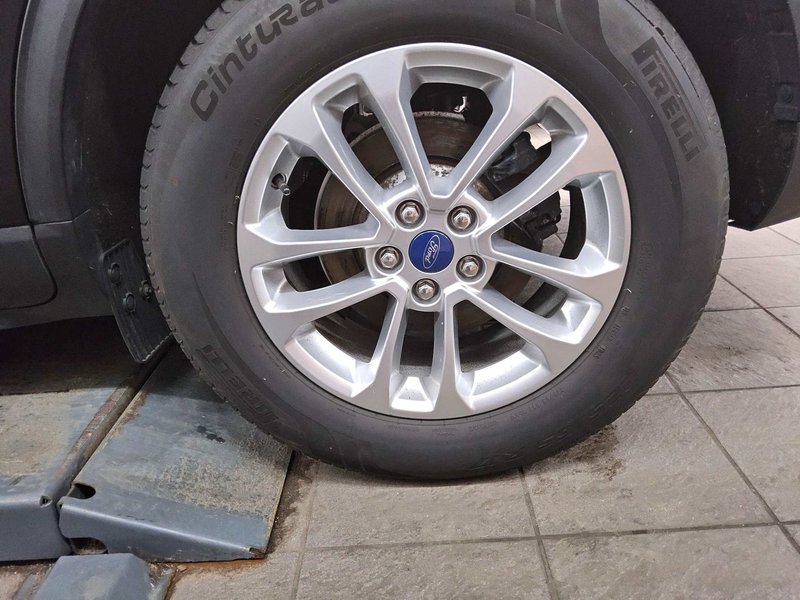 Ford Kuga 1.5 EcoBlue automatik Titanium • ACC • LED — 11