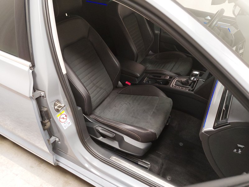 Volkswagen Passat Variant GTE 1.4 TSI automatik • ACC • AHK — 10