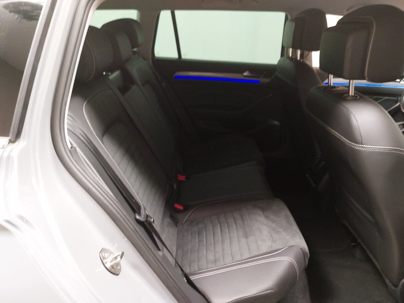 Volkswagen Passat Variant GTE 1.4 TSI automatik • ACC • AHK — 12