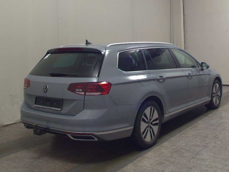 Volkswagen Passat Variant GTE 1.4 TSI automatik • ACC • AHK — 4