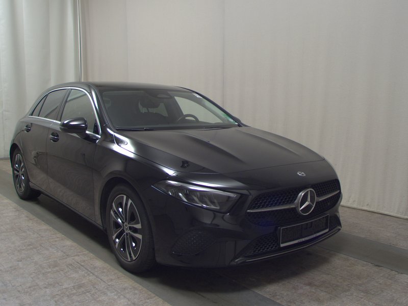 Mercedes-Benz A 200 automatik Progressive • Full LED • koža — 3
