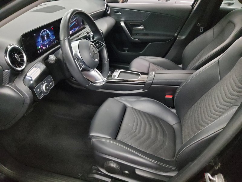 Mercedes-Benz A 200 automatik Progressive • Full LED • koža — 9