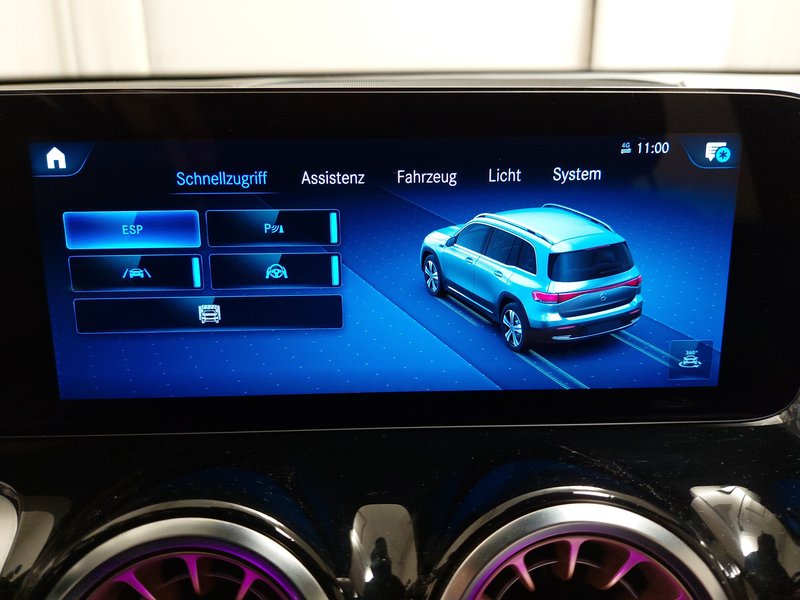Mercedes-Benz GLB 220 d automatik • ACC • Full LED — 19