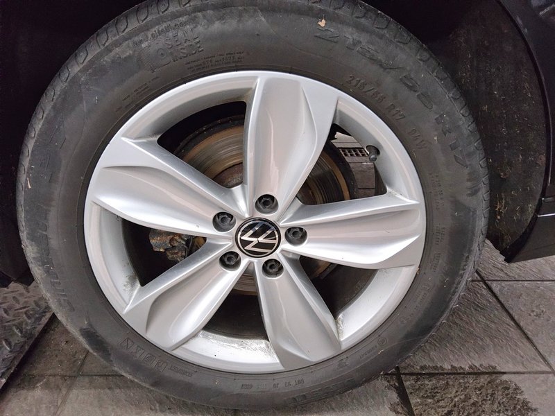 Volkswagen Passat Variant 2.0 TDI Business automatik • ACC • LED — 10