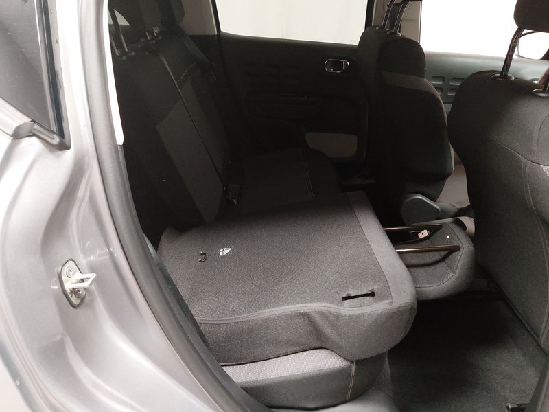 Citroën C3 1.2 PureTech 83 Shine • Full LED • kamera — 11
