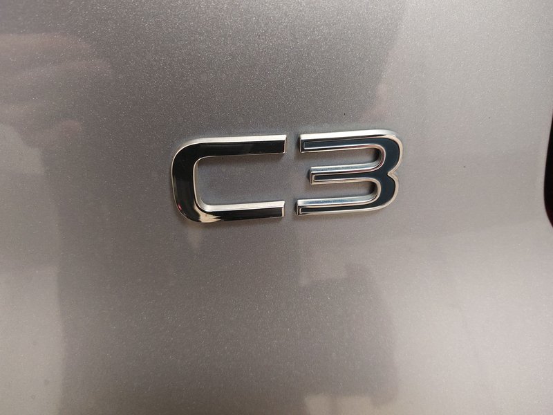 Citroën C3 1.2 PureTech 83 Shine • Full LED • kamera — 18