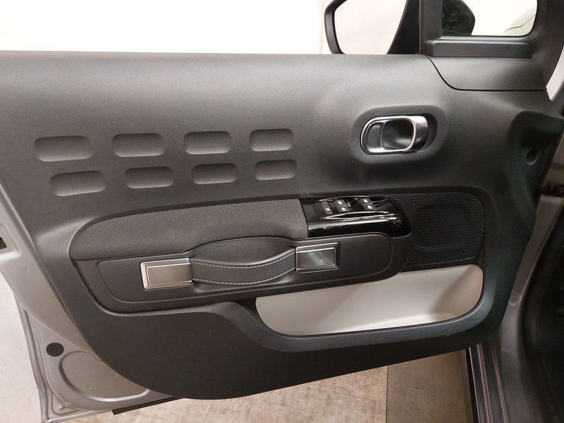 Citroën C3 1.2 PureTech 83 Shine • Full LED • kamera — 5