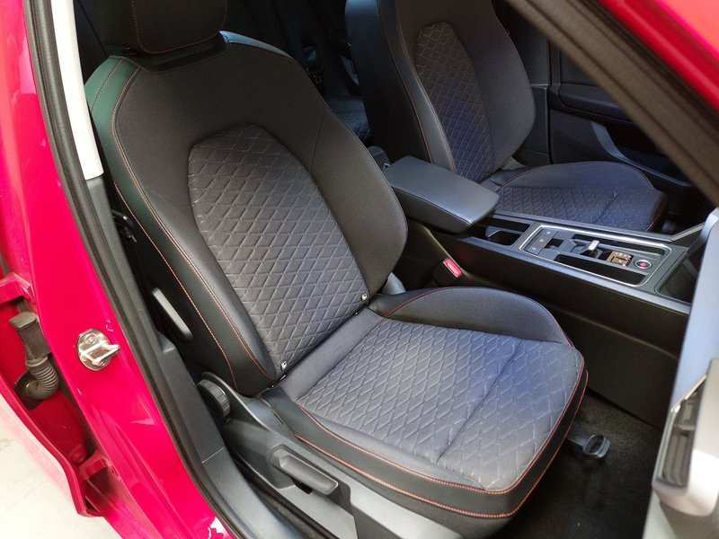 SEAT Leon Sportstourer 1.4 automatik e-HYBRID FR • ACC • LED — 10