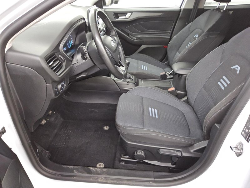 Ford Focus Turnier 1.0 EcoBoost Active • ACC • LED — 8