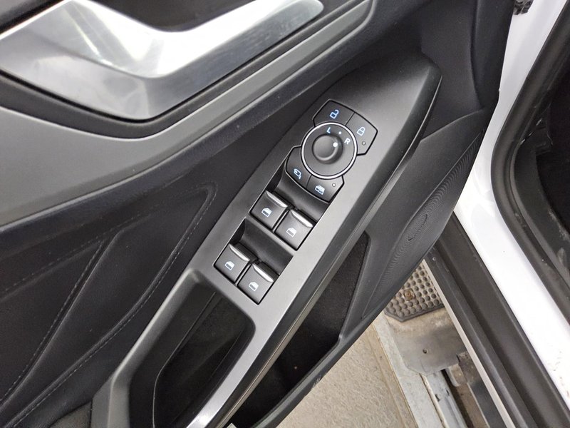 Ford Focus Turnier 1.0 EcoBoost Active • ACC • LED — 9