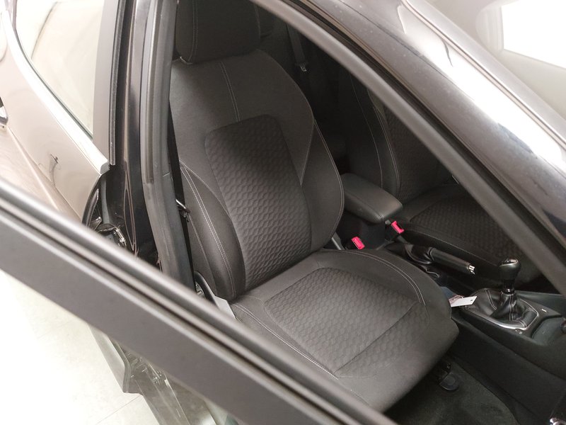 Ford Fiesta 1.0 EcoBoost Titanium • LED — 10