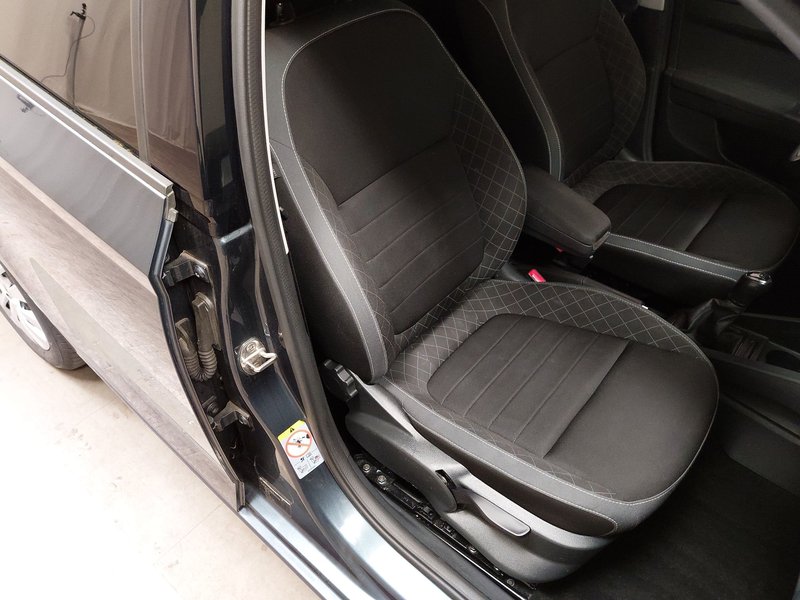Škoda Fabia Kombi 1.0 • ACC — 10