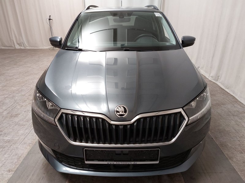 Škoda Fabia Kombi 1.0 • ACC — 9