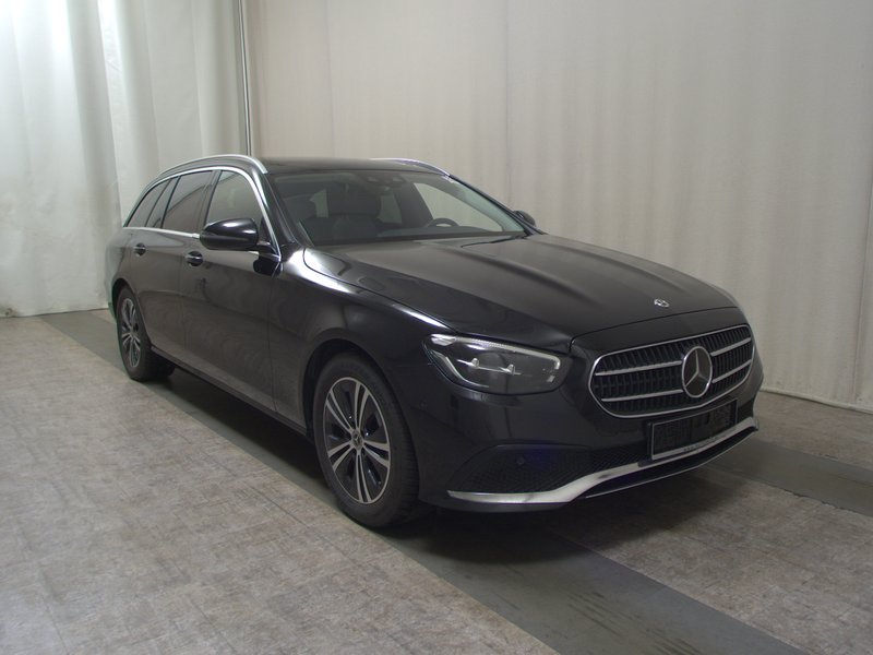 Mercedes-Benz E 220 d karavan automatik Avantgarde • panorama • ACC — 3