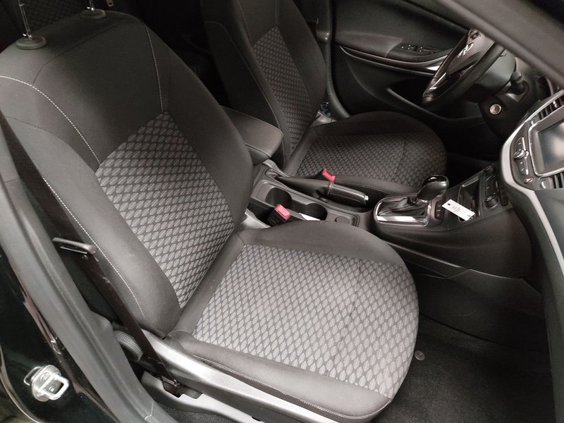 Opel Astra ST 1.5 D Edition automatik — 12