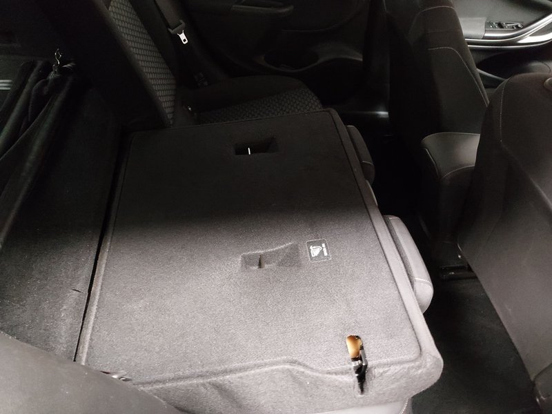 Opel Astra ST 1.5 D Edition automatik — 24