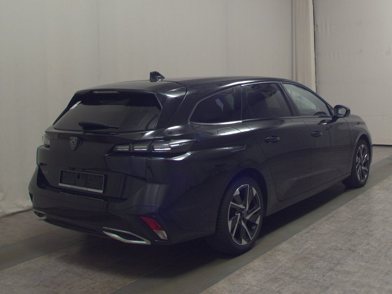 Peugeot 308 SW 1.5 BlueHDI Allure • ACC • LED — 4