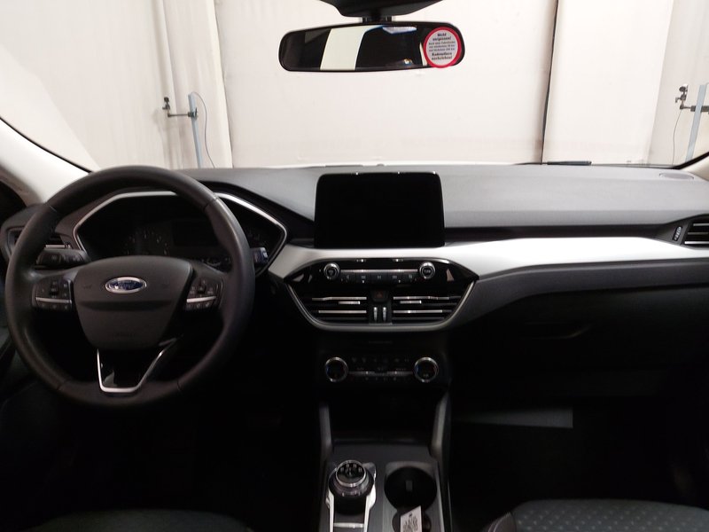 Ford Kuga 1.5 EcoBlue Cool&Connect automatik • bežično punjenje — 16