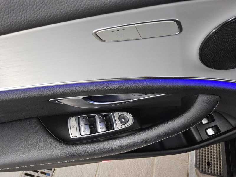Mercedes-Benz E 300 e karavan automatik Avantgarde • AHK • LED — 10