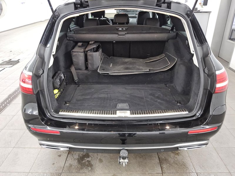 Mercedes-Benz E 300 e karavan automatik Avantgarde • AHK • LED — 12