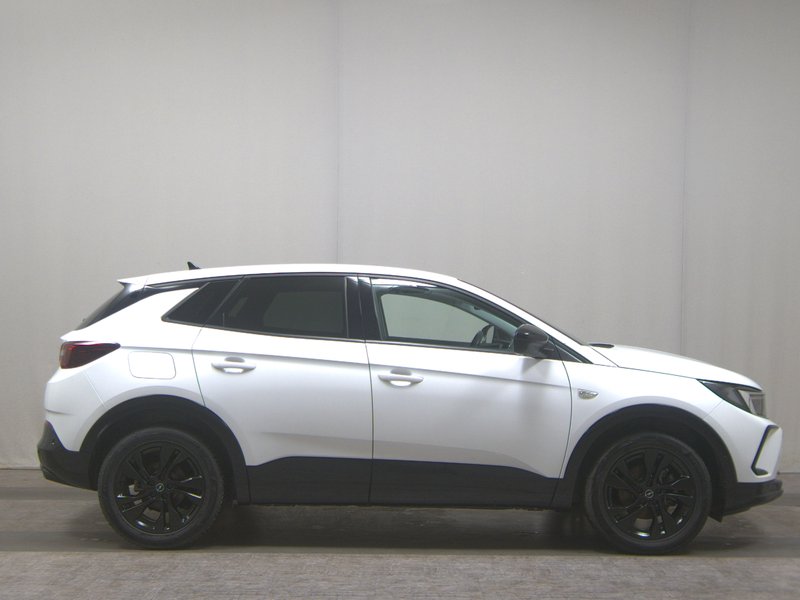 Opel Grandland X 1.5 D automatik GS Line • Full LED • 360° kamera