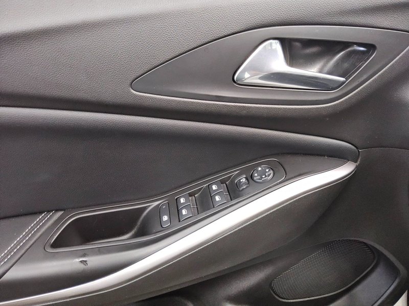 Opel Grandland X 1.5 D automatik GS Line • Full LED • 360° kamera — 10