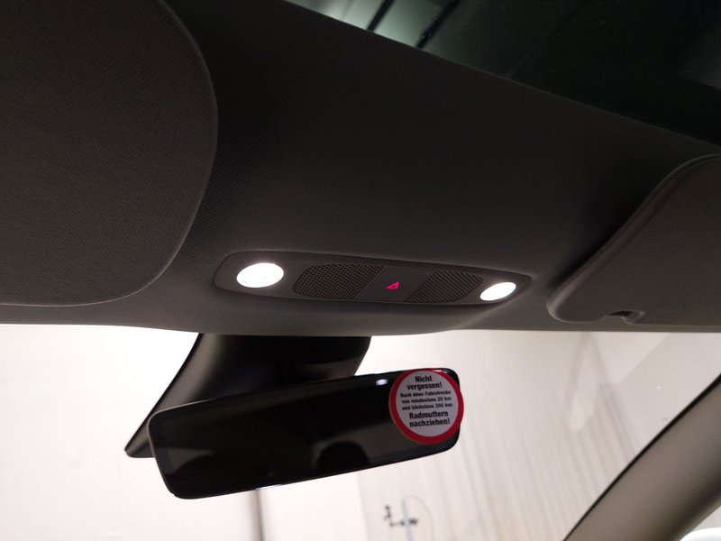 Tesla Model 3 • ACC • LED — 13