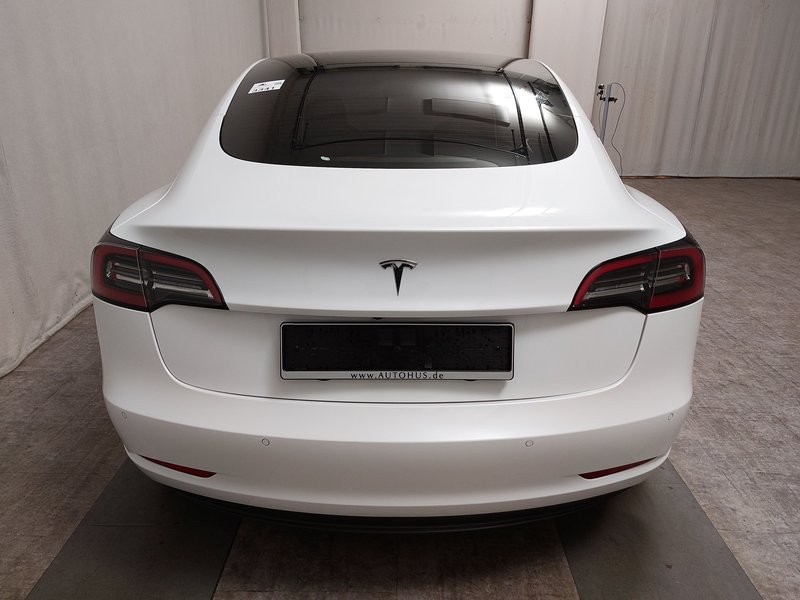 Tesla Model 3 • ACC • LED — 14