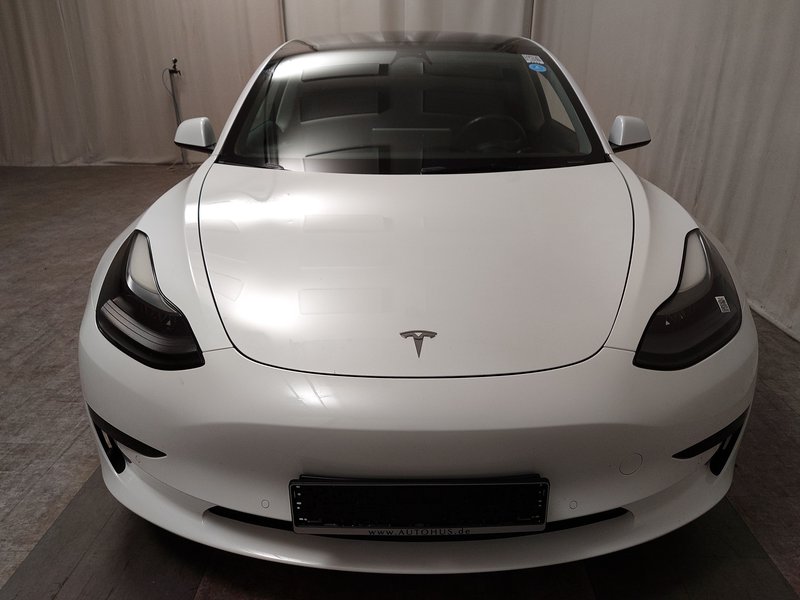 Tesla Model 3 • ACC • LED — 9