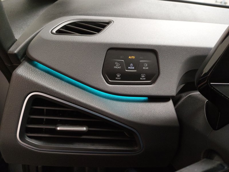 Volkswagen ID.3 • ACC • Full LED — 16