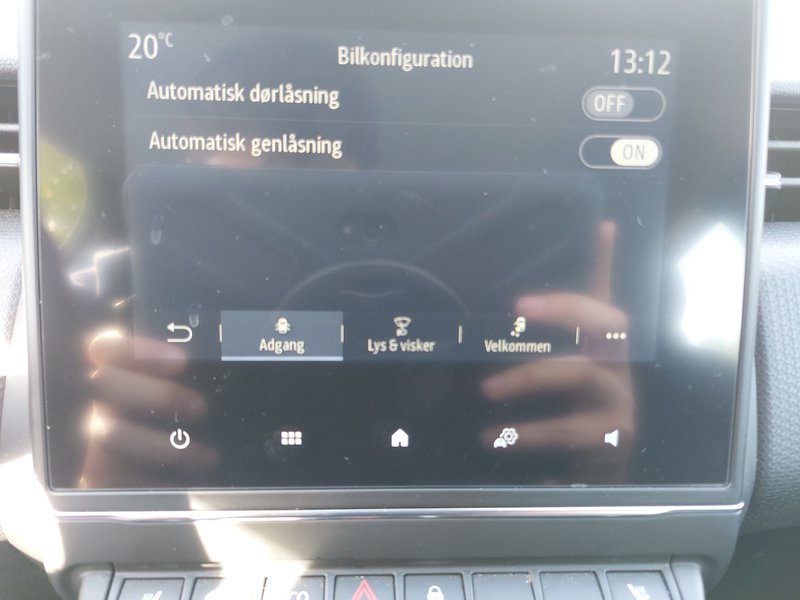 Renault Clio 1.0 • Full LED — 18