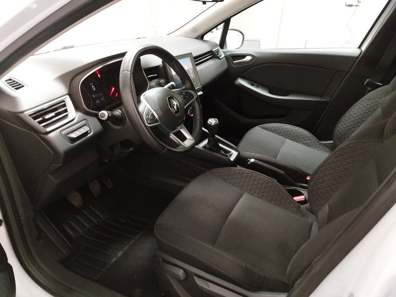 Renault Clio 1.0 • Full LED — 6