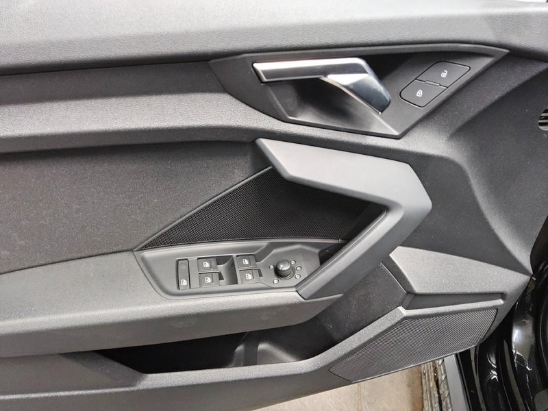 Audi A3 Sportback 35 TFSI S line automatik • digitalni instrumenti — 10