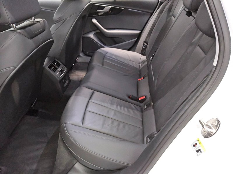 Audi A4 Avant 40 TDI automatik S line • kuka za vuču • el. peta vrata — 13