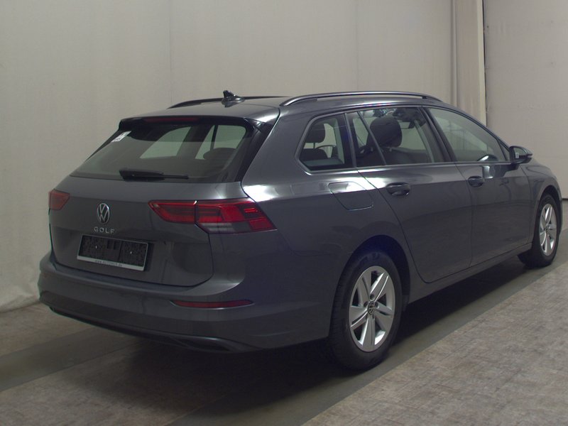 Volkswagen Golf Variant 2.0 TDI Life • ACC • Full LED — 4