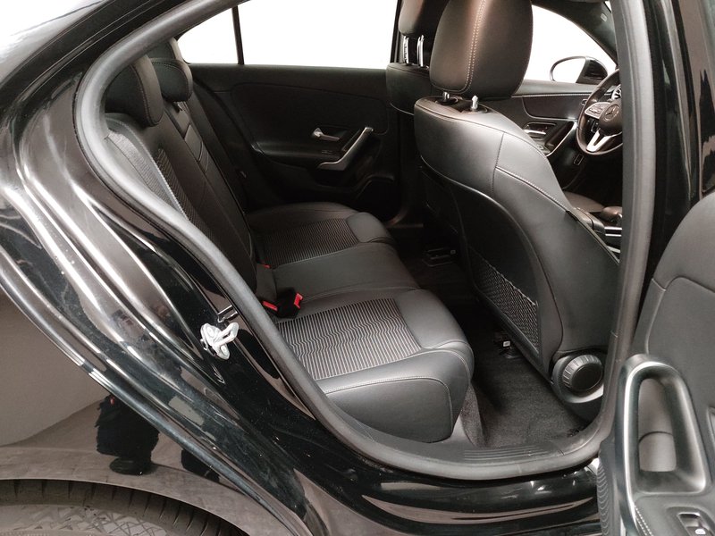 Mercedes-Benz A 200 d automatik Progressive • LED • digitalni instrumenti — 11