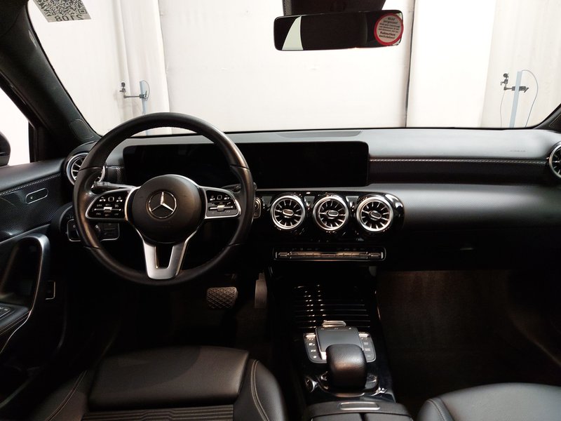 Mercedes-Benz A 200 d automatik Progressive • LED • digitalni instrumenti — 12