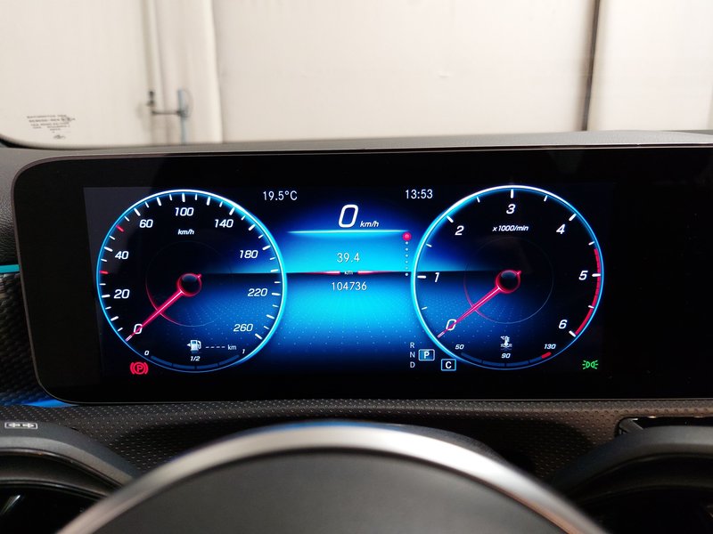 Mercedes-Benz A 200 d automatik Progressive • LED • digitalni instrumenti — 18