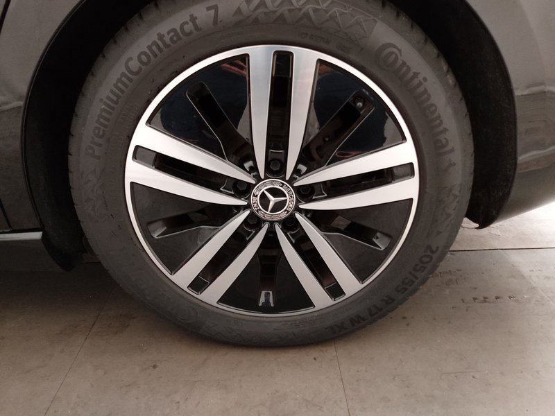 Mercedes-Benz A 200 d automatik Progressive • LED • digitalni instrumenti — 8