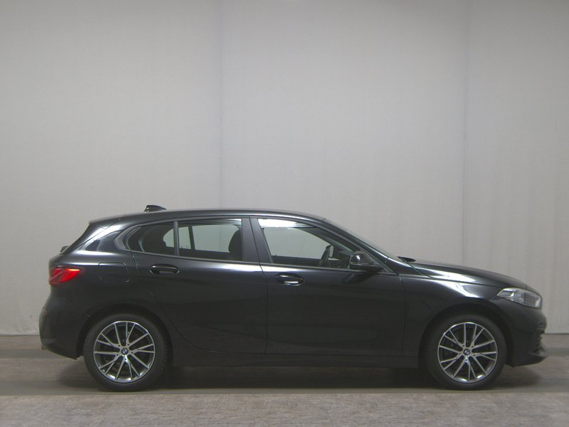 BMW 120d automatik Advantage • Full LED