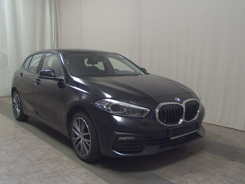 BMW 120d automatik Advantage • Full LED — 3