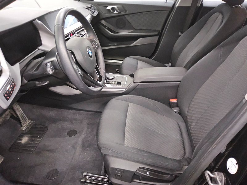 BMW 120d automatik Advantage • Full LED — 9