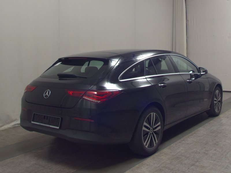Mercedes-Benz CLA 180 d automatik • LED — 4